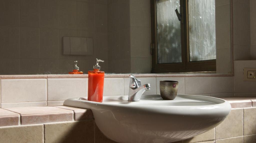 Vegan Inn Airport - Adults Only - Late Check In Fiumicino Room photo