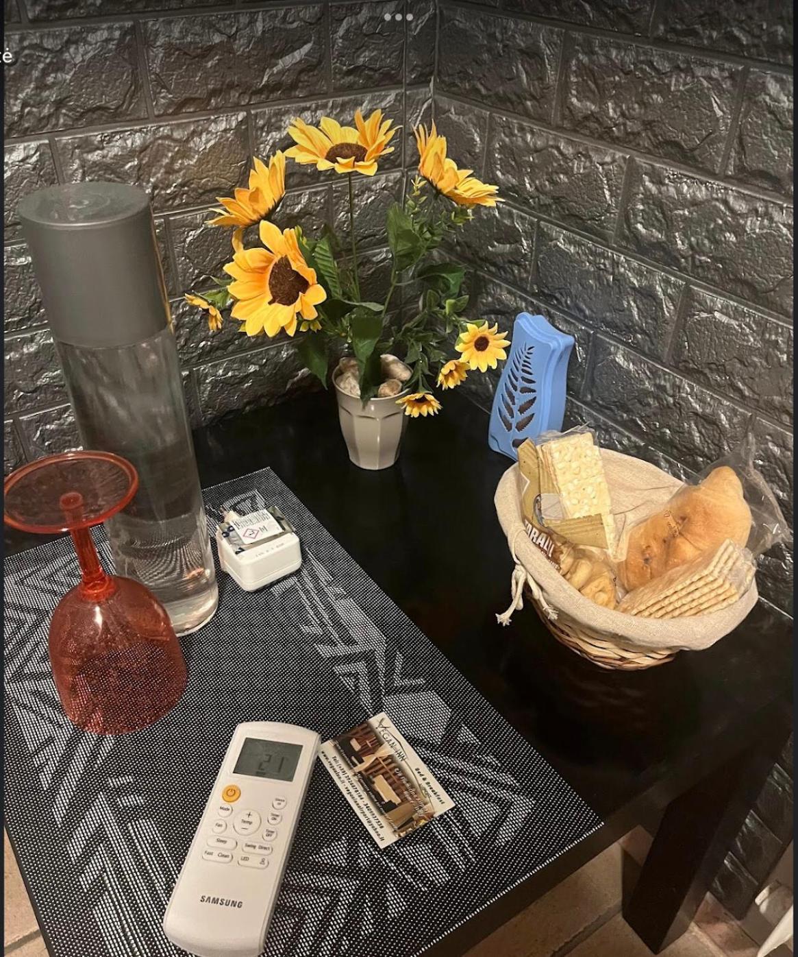 Vegan Inn Airport - Adults Only - Late Check In Fiumicino Exterior photo